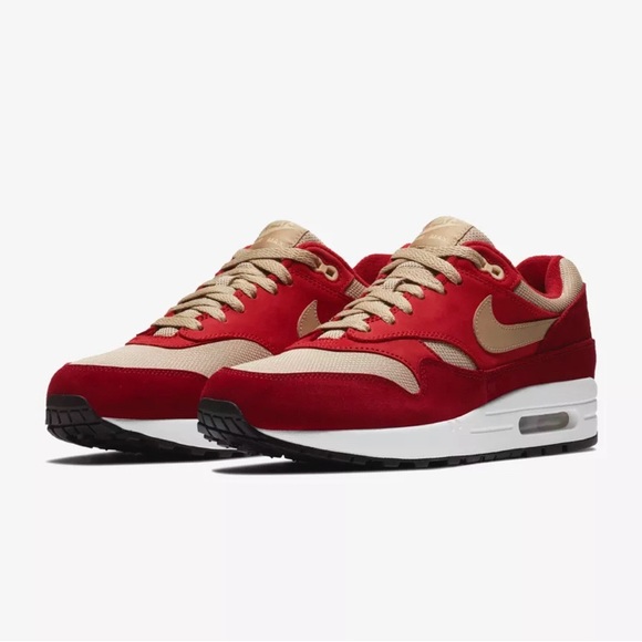 NIKE Air Max 1 Premium Curry Sneakers